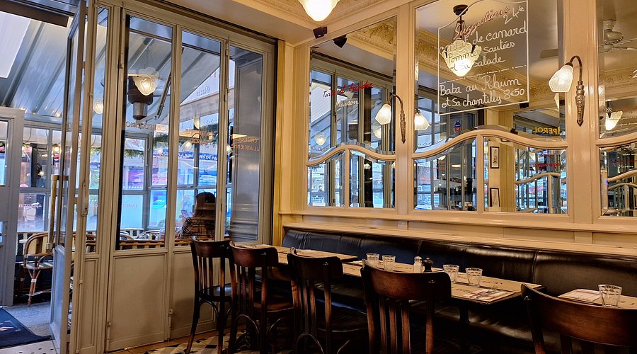 Dónde desayunar en París cerca de la Torre Eiffel: Le petit Cler